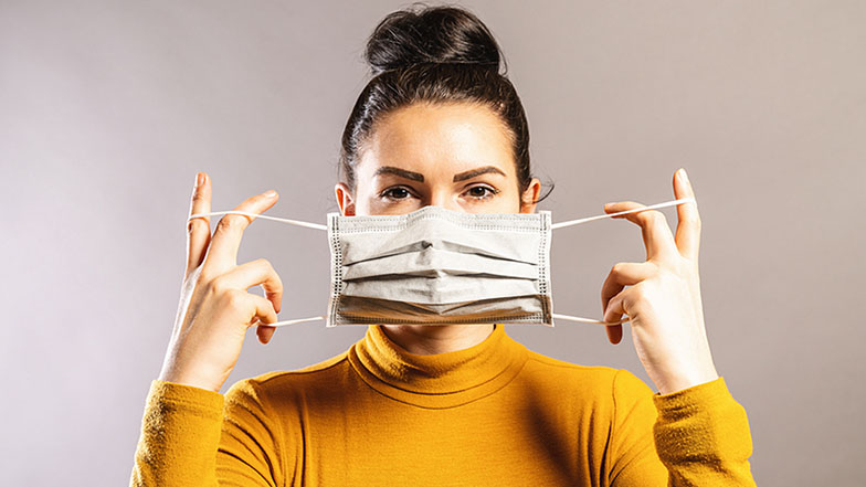 Usar mascarilla es obligatorio siempre que estemos fuera de casa. Usar mascarilla es obligatorio siempre que estemos fuera de casa.