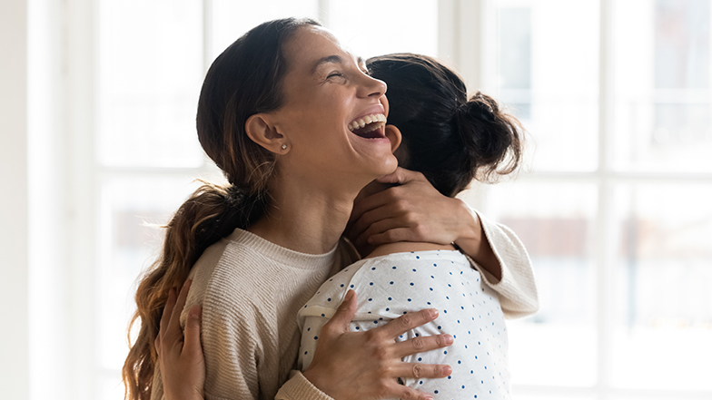 Conoce los beneficios que tienen los abrazos para la salud. (Foto: Shutterstock) Conoce los beneficios que tienen los abrazos para la salud. (Foto: Shutterstock)